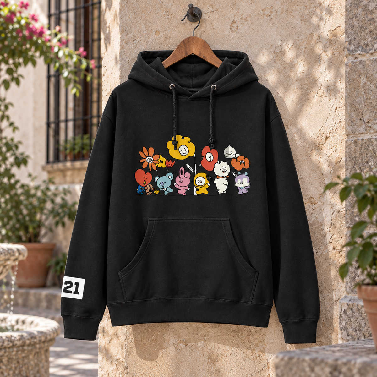 Hoodie BT21 Flower Friends Negra 🌼 | BTS K-Pop