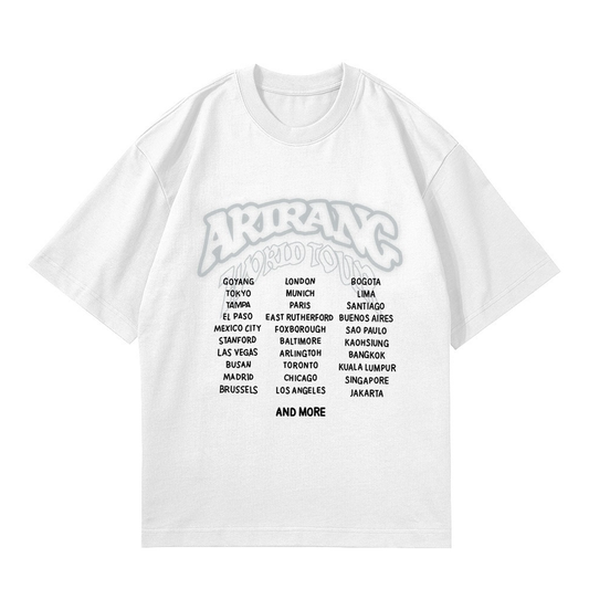 Playera Oversize Blanca BTS Arirang Tour – Diseño Kpop Ciudades 🔥💜